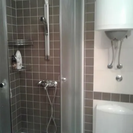 Apartman Deana *