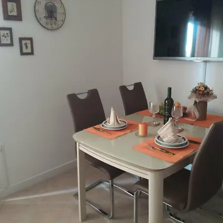 Apartman Deana * Kaštela